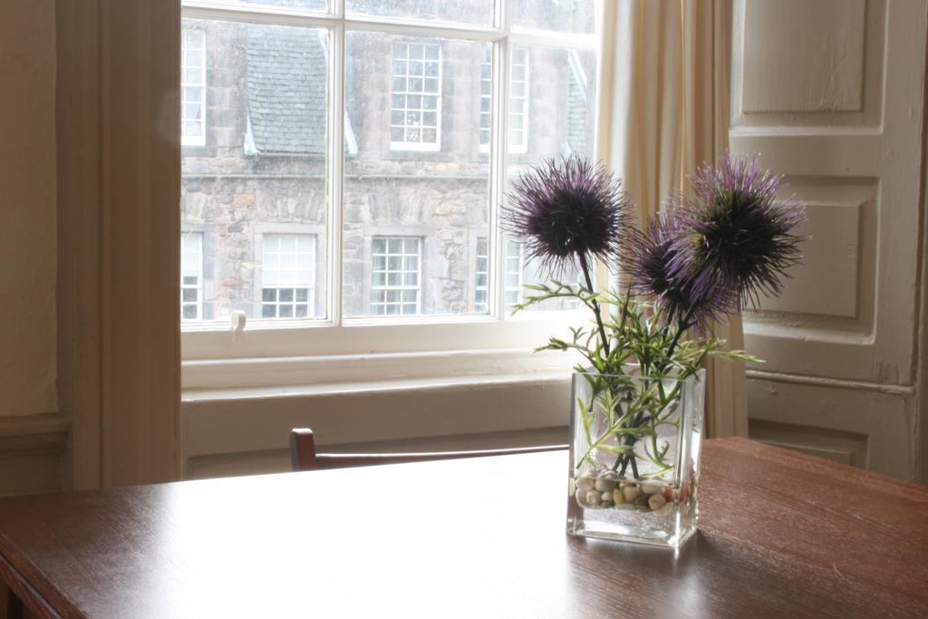 Royal Mile Budget Apartments Edimburgo Camera foto